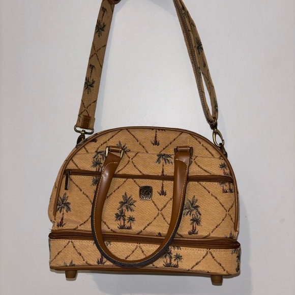 Chic Pegasus Tan Palm Tree Women's Travel Bag - Picture 2 of 15